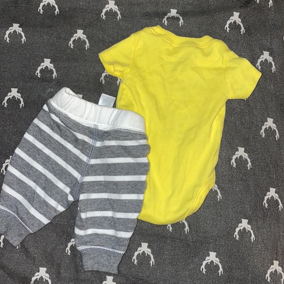 Newborn 2 piece set - Picture 2 of 4